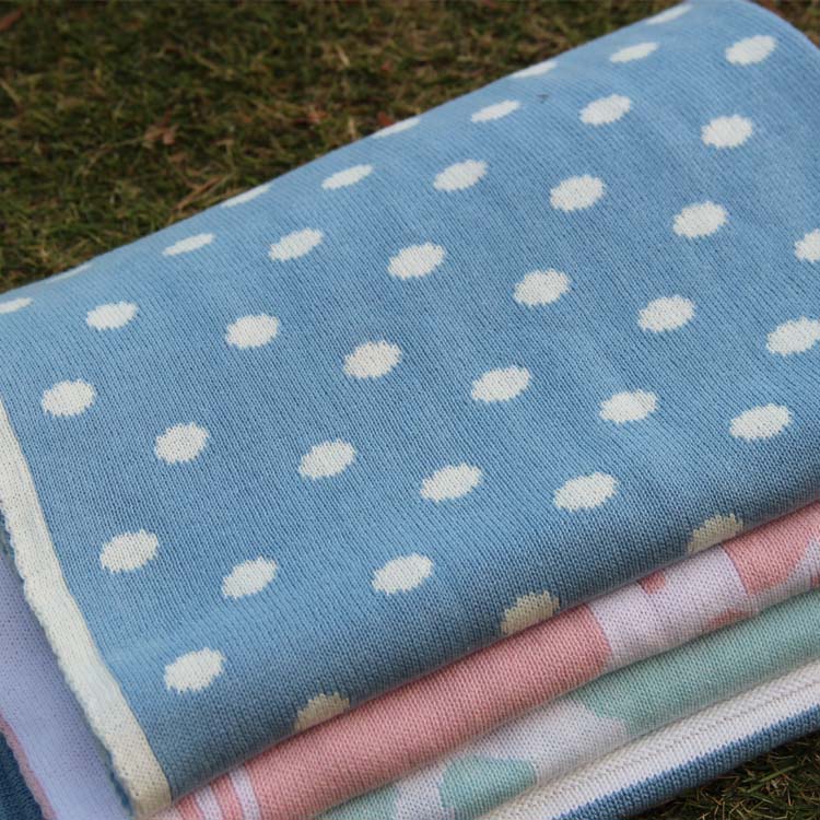 Knitted Blanket KB-10007